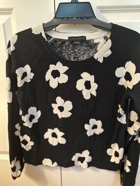 Sanctuary Black and Cream Floral Pullover